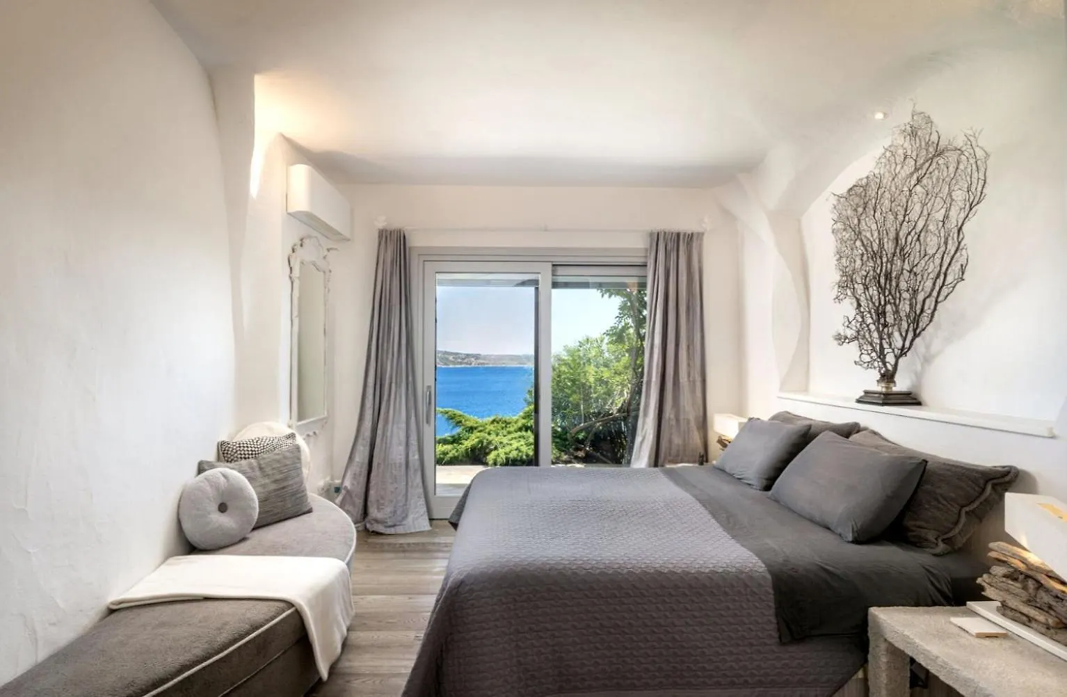 Villa Dominore - Punta Est, Capo Coda Cavallo - San Teodoro